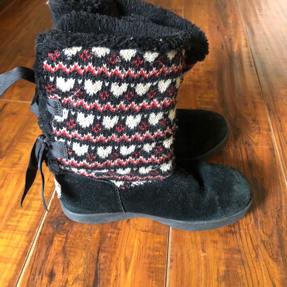 Ugg heart boots - Picture 4 of 6